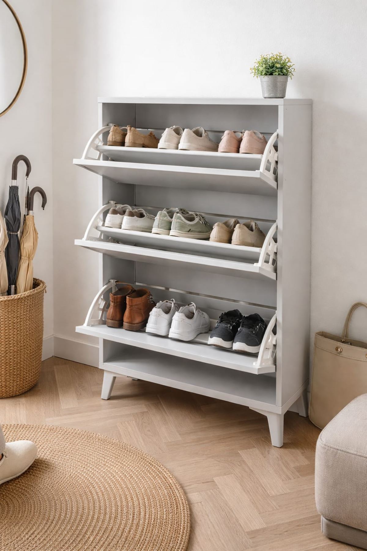 Ayaklı Beyaz Ayakkabılık