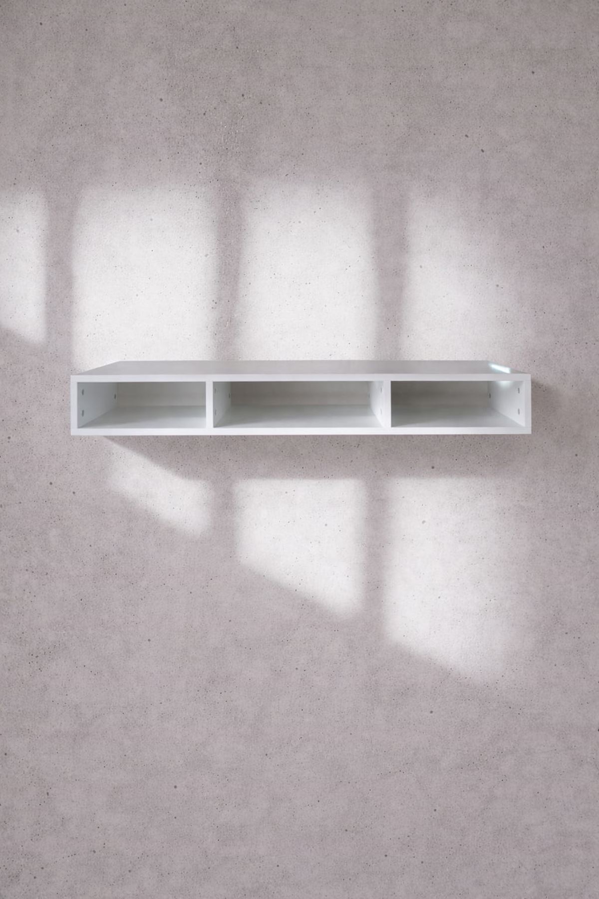 Dekoratif Raflı Duvar Tv Ünitesi  Üç Bölmeli Beyaz