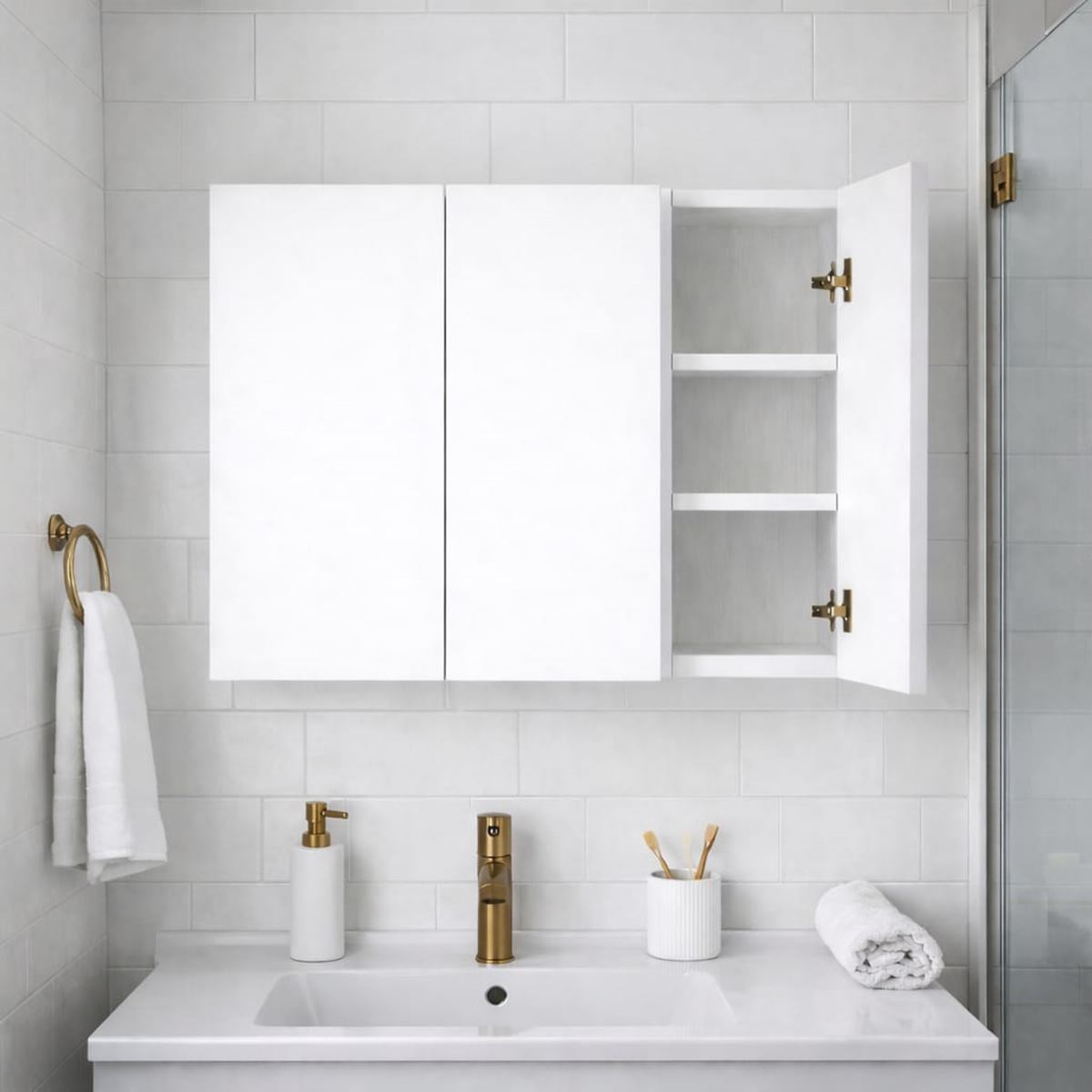 Üç Kapaklı Banyo Dolabı