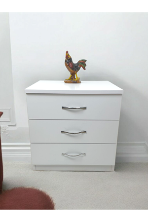 3 Çekmeceli Komodin- Beyaz