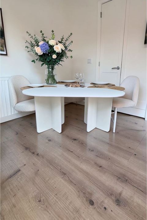 Oval Salon Yemek Masası Kare Ayak 36mm Kalın Kenarlı 180X90 -Beyaz