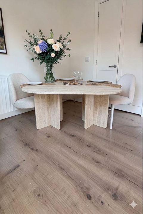 Oval Salon Yemek Masası Kare Ayak 36mm Kalın Kenarlı 160x90-Traverten