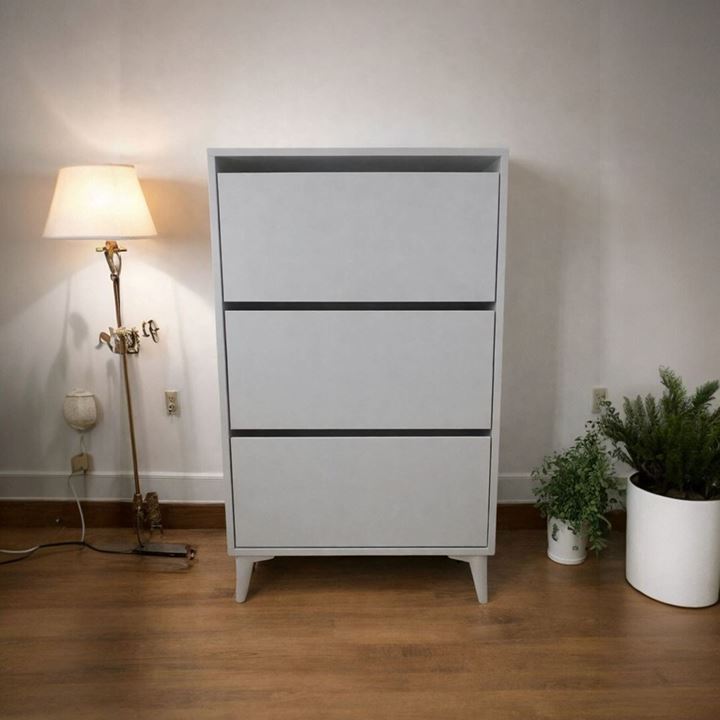 Ayaklı Beyaz Ayakkabılık